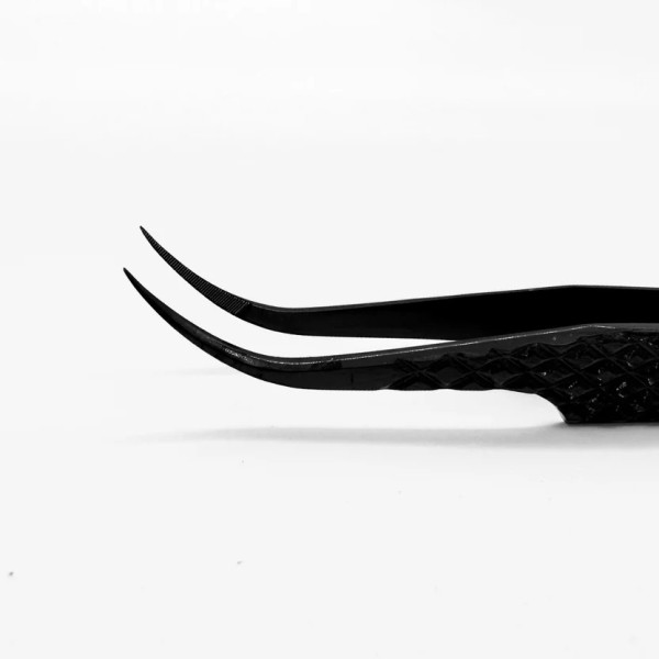 Elleebana Pro Curved Black | Pinza Extensiones Pestañas