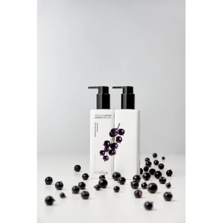 Perfumed Lotion Blackcurrant & Musk 250ml | Loción hidratante 2