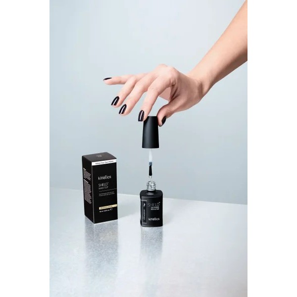 kinetics-max-top-mano-pincel