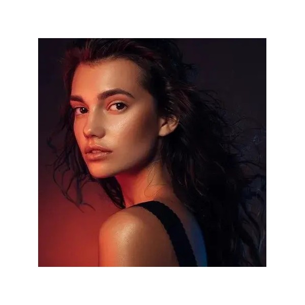 Wonder Highlighter 7.5 g | Iluminador con glow radiante