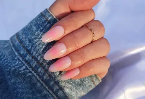 color-aura-nails-tendencia-2026