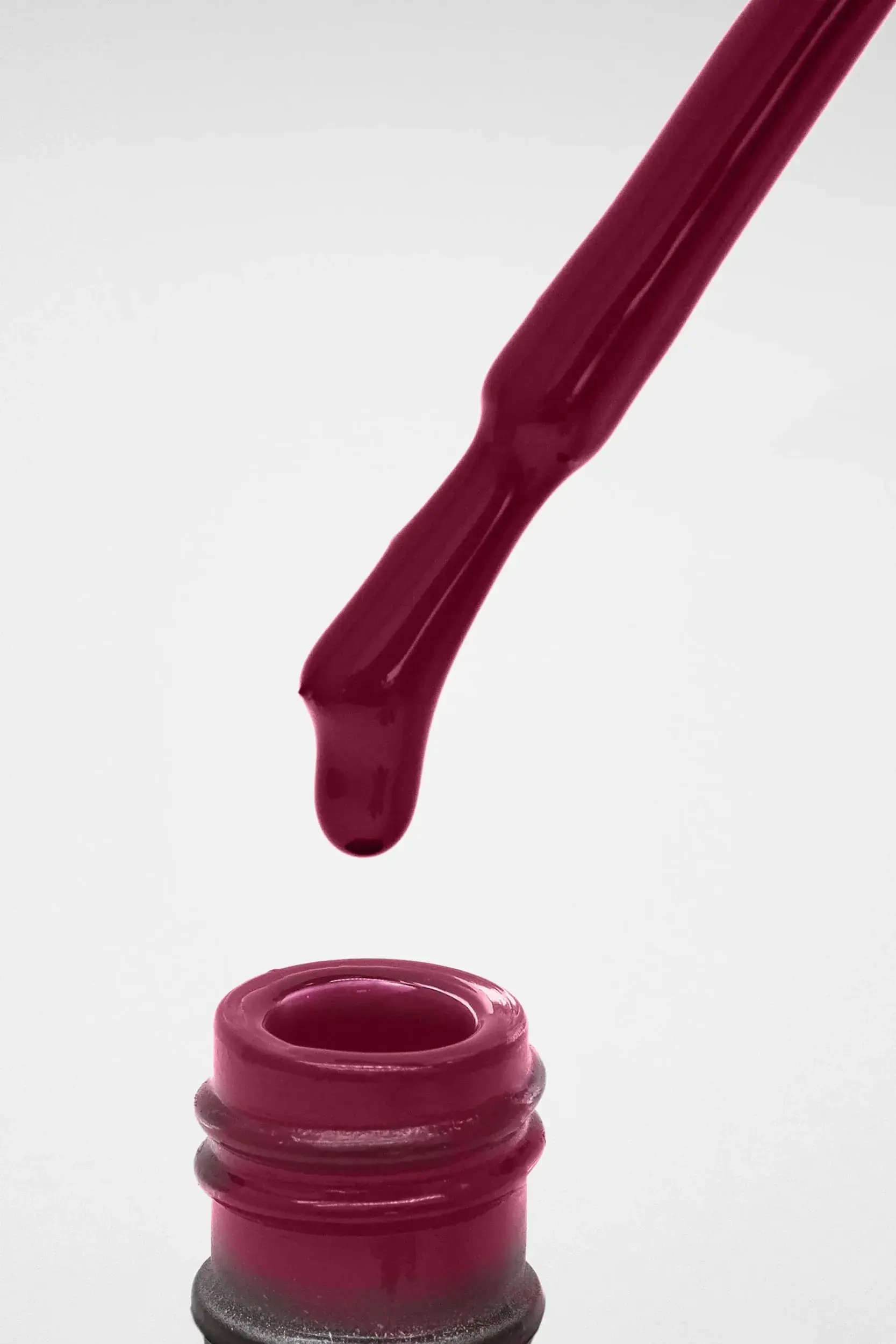 Kinetics 660 Rojo Rubí Oscuro